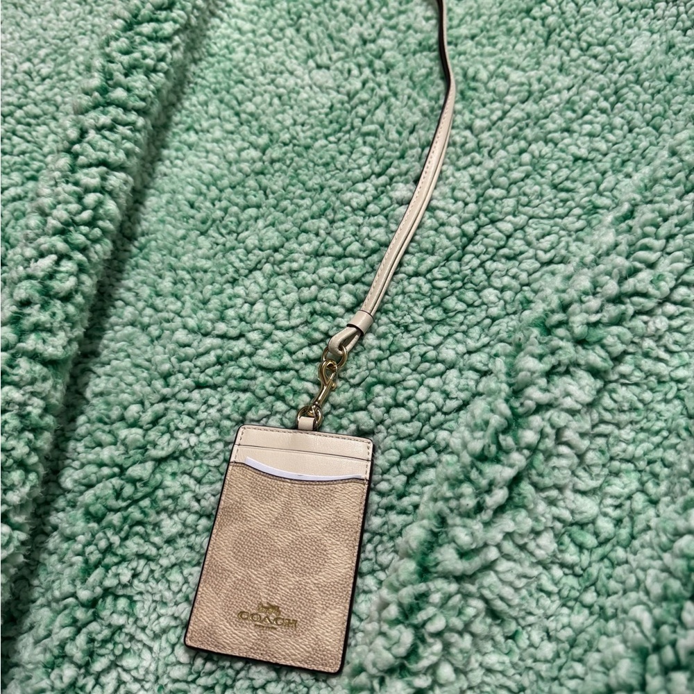 Coach Lanyard ID Signature Canvas IM/Sand/Chalk New